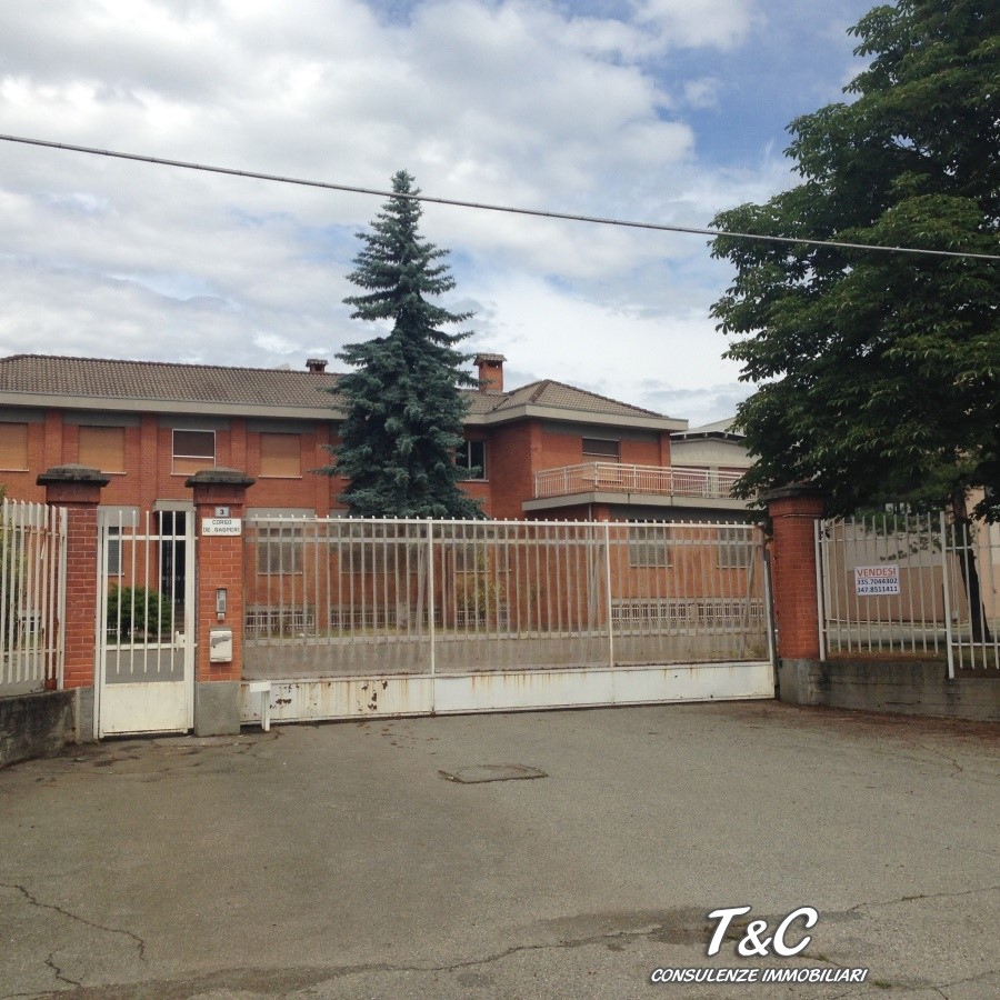 Attivita' Commerciale in Vendita